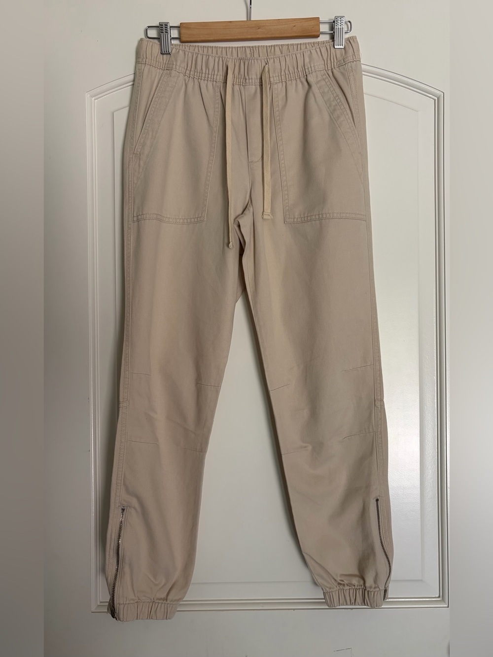 GAP Beige Drawstring Jogger Pants with Ankle Zips Cotton Blend EUC XS